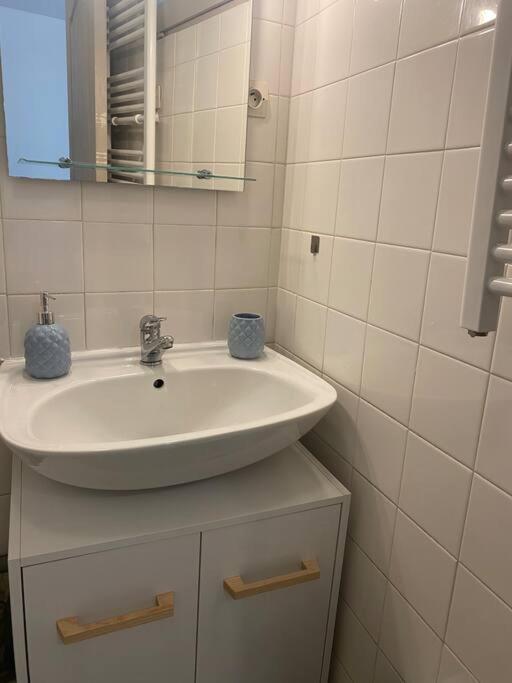 Arcole 2-Studio Beziers Centre -Wifi - Tv Connectee Экстерьер фото